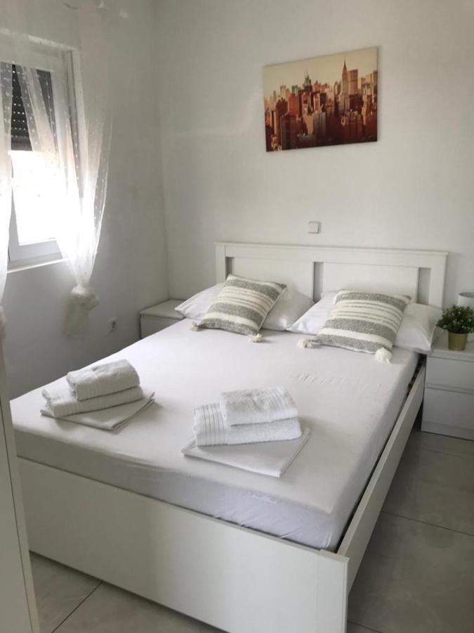 Apartamento Nelany Zubovići Exterior foto