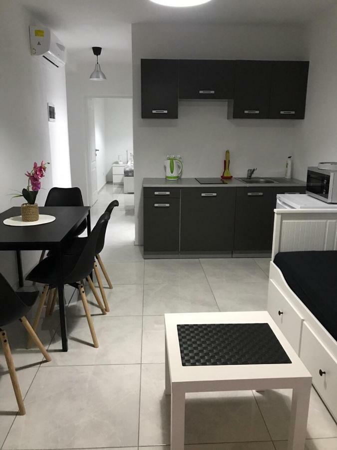 Apartamento Nelany Zubovići Exterior foto